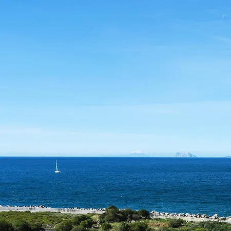 Atico Con Vistas Al Mar En Playa Del Cristo * Estepona