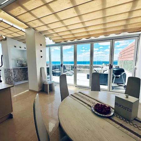 Atico Con Vistas Al Mar En Playa Del Cristo Apartament Estepona